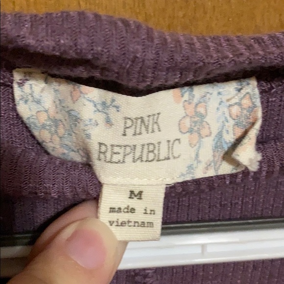 Purple Keyhole Neck Tank - Picture 2 of 2